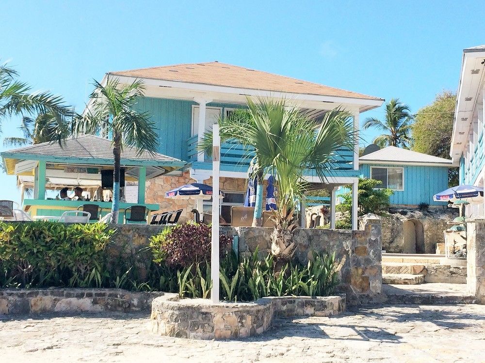 Two Turtles Inn George Town Esterno foto